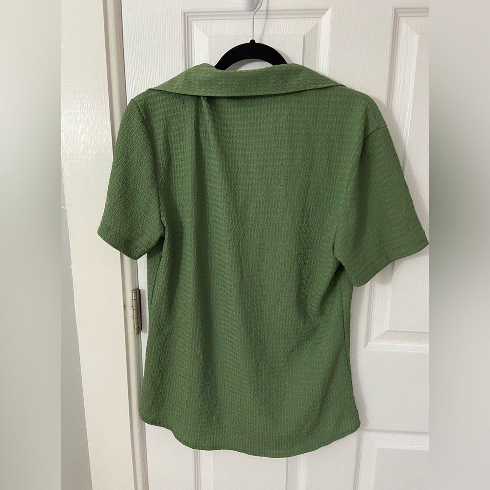 Men’s button down - Picture 4 of 4